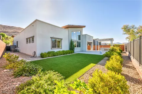 6184 Willow Rock St, Las Vegas, NV 89135