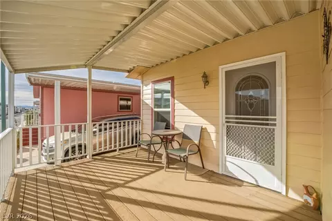 881 Montecito Dr, Pahrump, NV 89048