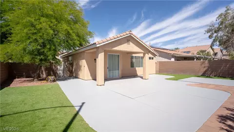 5946 Lingering Breeze St, Las Vegas, NV 89148