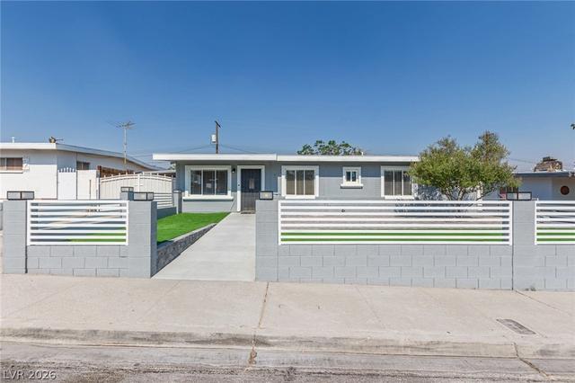 1028 Nassau Dr, Las Vegas, NV 89108
