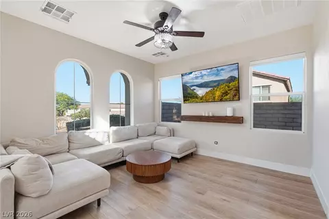 1016 Douglas Flat Pl, Las Vegas, NV 89138