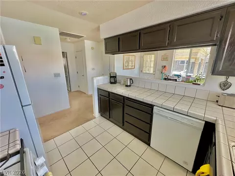 Kitchen - 2153 Camel Mesa Dr, Laughlin, NV 89029 photo 5 of 5