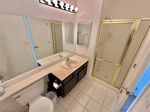 Bath - 2153 Camel Mesa Dr, Laughlin, NV 89029 photo 4 of 4