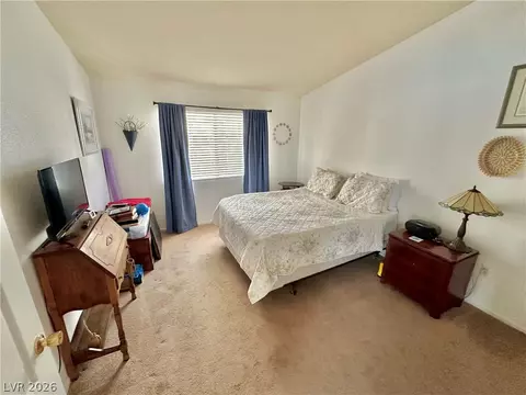Bedroom - 2153 Camel Mesa Dr, Laughlin, NV 89029 photo 2 of 2