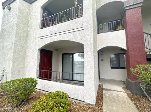 950 Seven Hills Dr #2211, Henderson, NV 89052