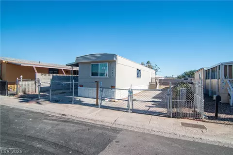 3464 Death Valley Dr, Las Vegas, NV 89122