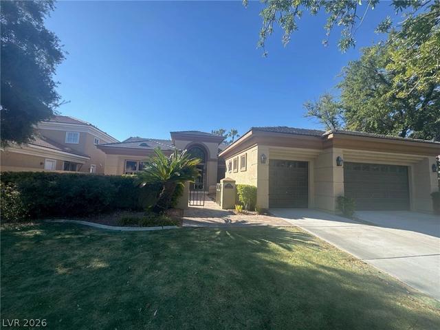 9013 Thornbury Ln, Las Vegas, NV 89134