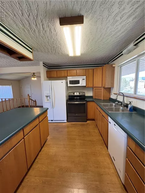 Kitchen - 173 E Grant Ave, Ely, NV 89301 photo 2 of 5