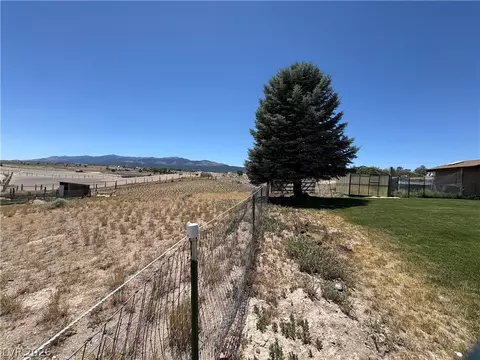 Exterior - 173 E Grant Ave, Ely, NV 89301 photo 4 of 8