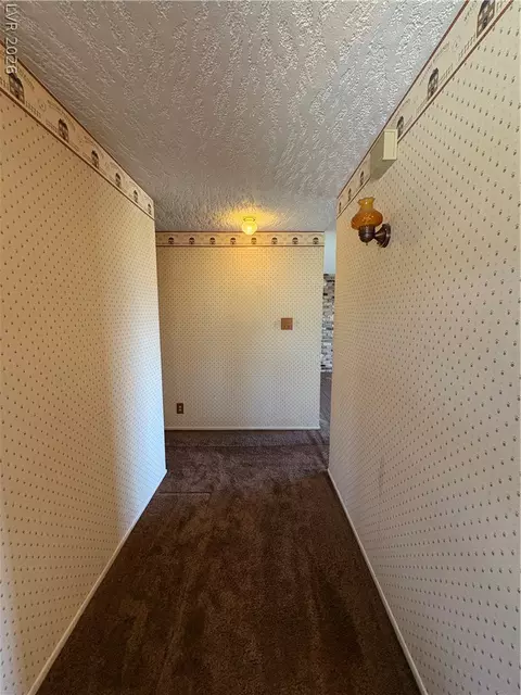 Entry Way - 173 E Grant Ave, Ely, NV 89301 photo 2 of 4