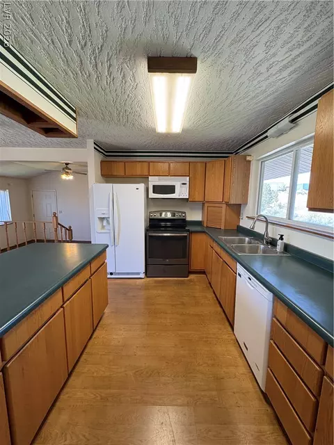 Kitchen - 173 E Grant Ave, Ely, NV 89301 photo 4 of 5
