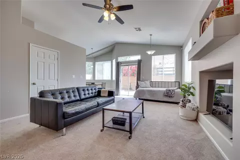 9588 Ensworth St, Las Vegas, NV 89123