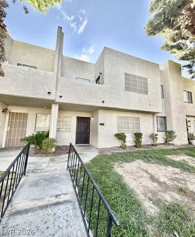 2654 Aracatuba Ave, Las Vegas, NV 89121