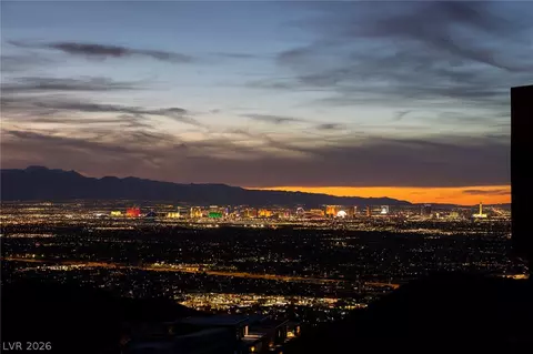489 Rock Peak Dr, Henderson, NV 89012
