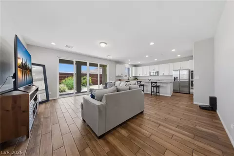 7547 Tinley Creek Ave, Las Vegas, NV 89113