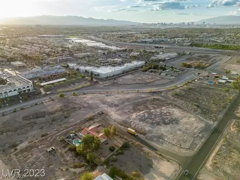 3020 Delano Dr, Henderson, NV 89074