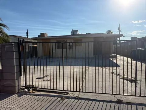 1109 Cunningham Dr, Las Vegas, NV 89106