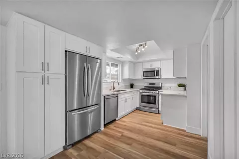 3844 Fitzpatrick Dr, Las Vegas, NV 89115