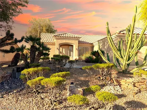 10133 Cresent Creek Dr, Las Vegas, NV 89134
