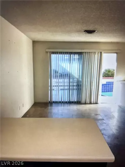 4007 Spring Leaf Dr, Las Vegas, NV 89147