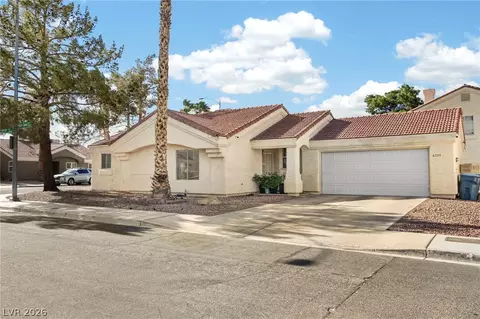 6724 Silver Spoon Dr, Las Vegas, NV 89108