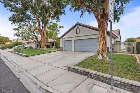 217 Red Coral Dr, Henderson, NV 89002