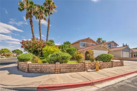 8701 Isola Dr, Las Vegas, NV 89117