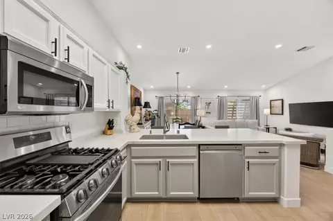 2013 Joy View Ln, Henderson, NV 89012