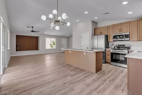 9004 Meisenheimer Ave, Las Vegas, NV 89143
