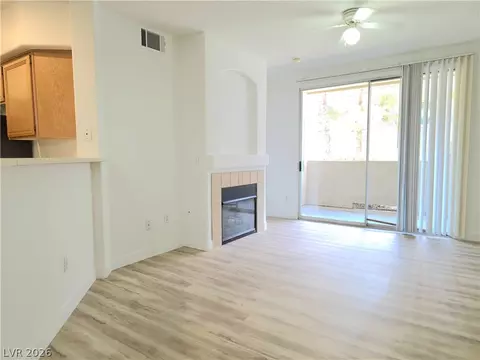 7135 S Durango Dr #110, Las Vegas, NV 89113