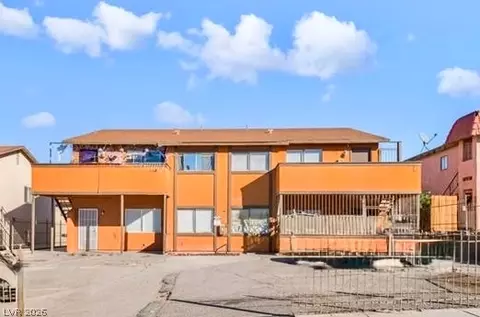 6982 Hopkins Dr, Las Vegas, NV 89156