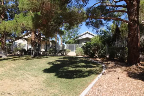 Exterior - 2146 Eaglepath Cir, Henderson, NV 89074 photo 9 of 13