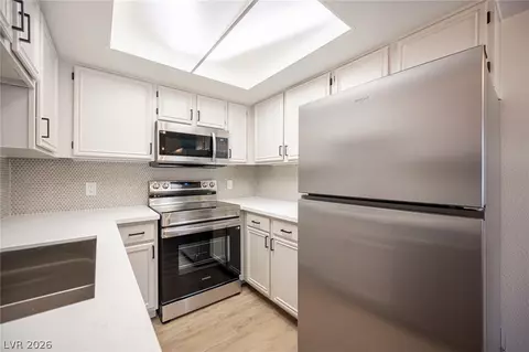 5355 Rod Ct #104, Las Vegas, NV 89122
