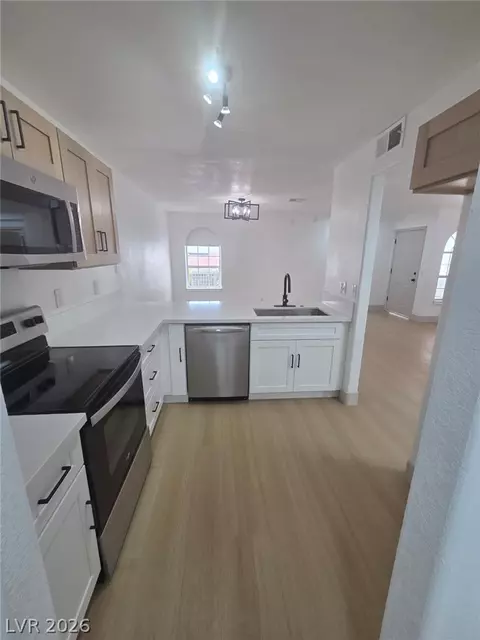 1800 Edmond St #116, Las Vegas, NV 89146