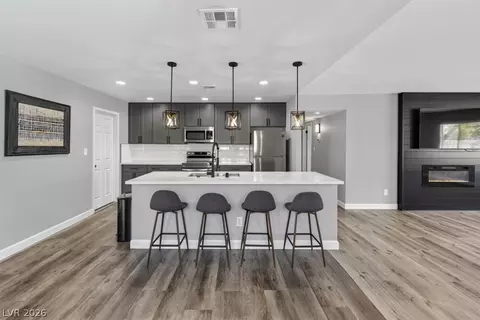 3210 Bluebird St, Las Vegas, NV 89121