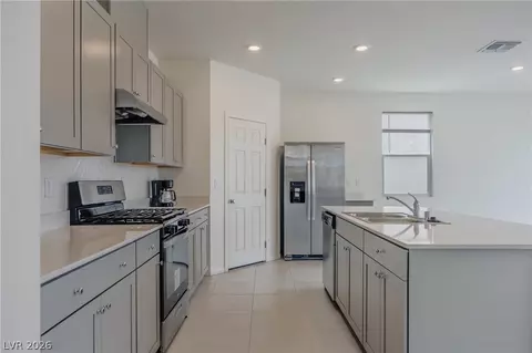 5927 Coja St, Las Vegas, NV 89113