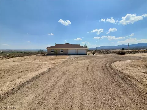 Exterior - 5272 Truman Ln, Caliente, NV 89008 photo 7 of 23
