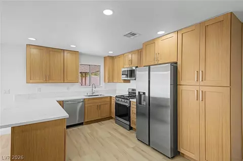 6258 Bayview Cir, Las Vegas, NV 89156