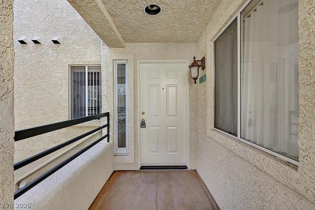 220 E Flamingo Rd #305, Las Vegas, NV 89169