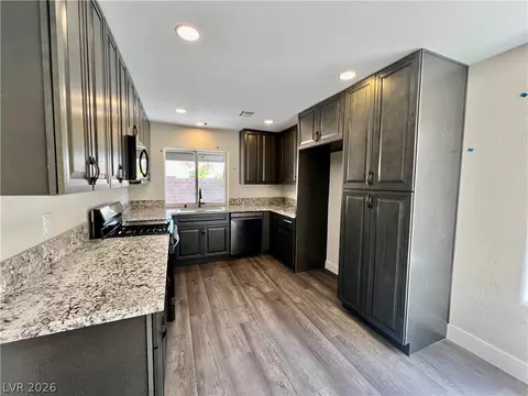 8239 Fame Ave, Las Vegas, NV 89147