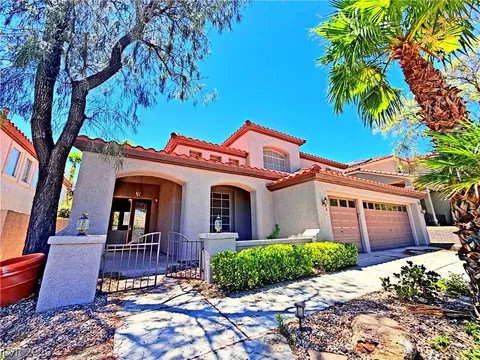10225 Red Bridge Ave, Las Vegas, NV 89134
