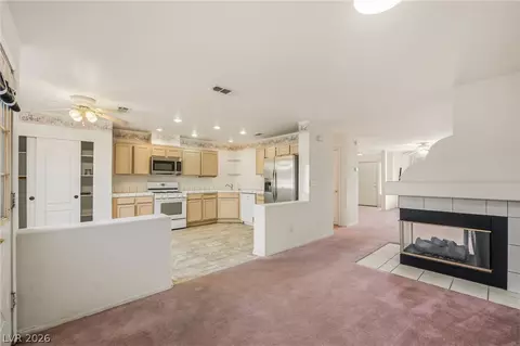 Living - 2176 Camel Mesa Dr, Laughlin, NV 89029 photo 10 of 11