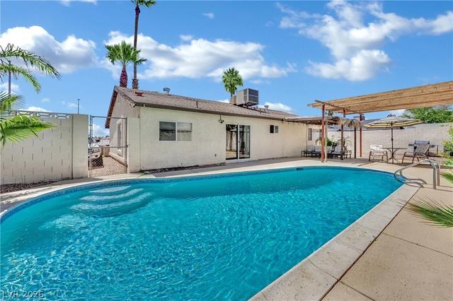 801 Greenbrook St, Las Vegas, NV 89110