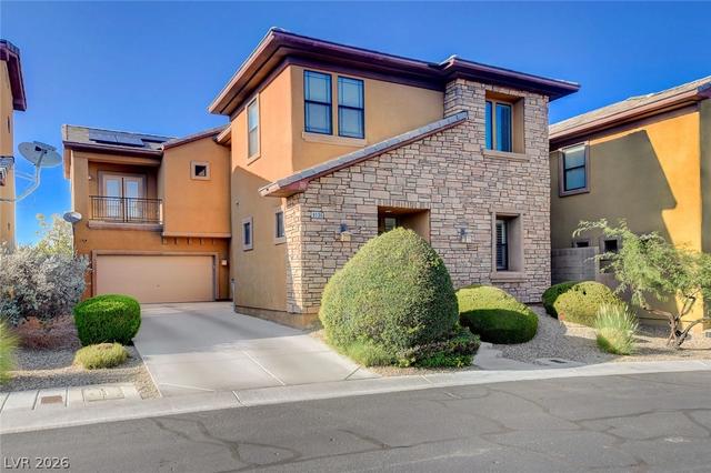 9136 Fusion Dr, Las Vegas, NV 89129