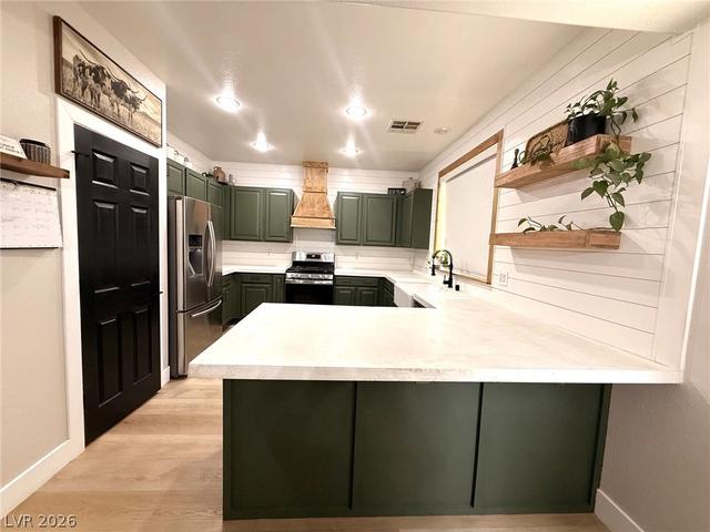 5782 Field Breeze St, Las Vegas, NV 89148