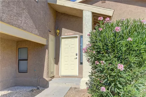 1652 Marathon Dr, Las Vegas, NV 89108