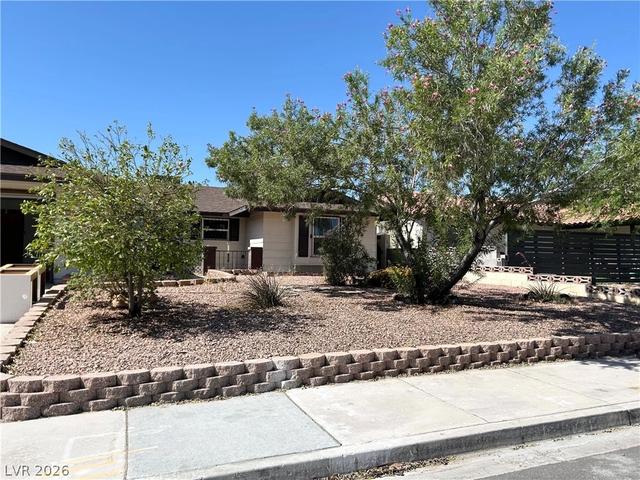 6329 Explorer Dr, Las Vegas, NV 89103