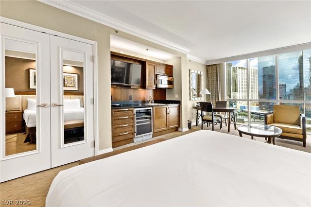 125 E Harmon Ave #1103, Las Vegas, NV 89109