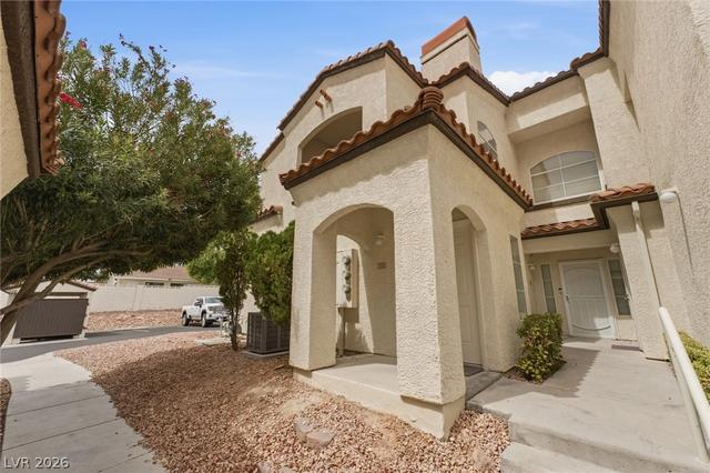 2975 Bluegrass Ln #523, Henderson, NV 89074