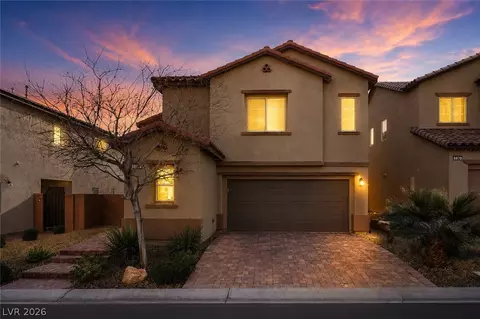 7733 Pyrenees Park Dr, Las Vegas, NV 89113